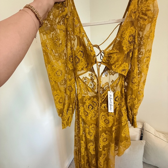 For Love And Lemons - NWT Tiana Midi Dress in Yellow - Picture 3 of 5